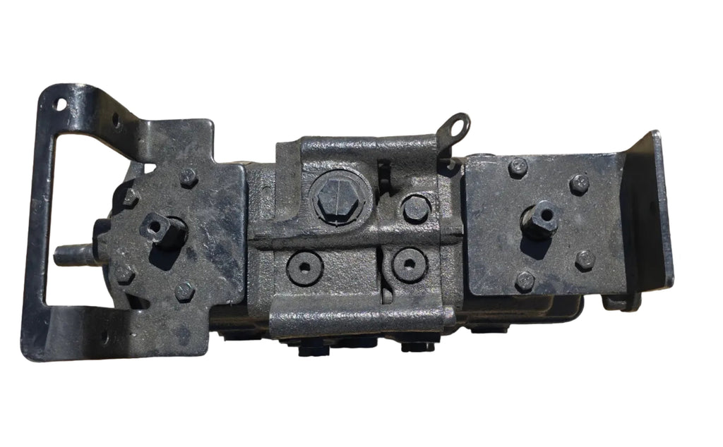 REMANUFACTURED BOBCAT HYDRAULIC TANDEM DRIVE PUMP 7001072REM