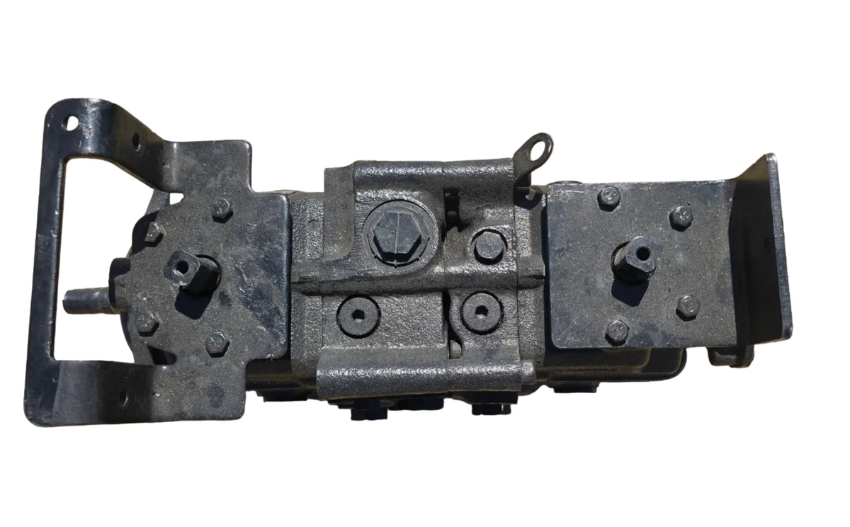 REMANUFACTURED BOBCAT HYDRAULIC TANDEM DRIVE PUMP 7001072REM