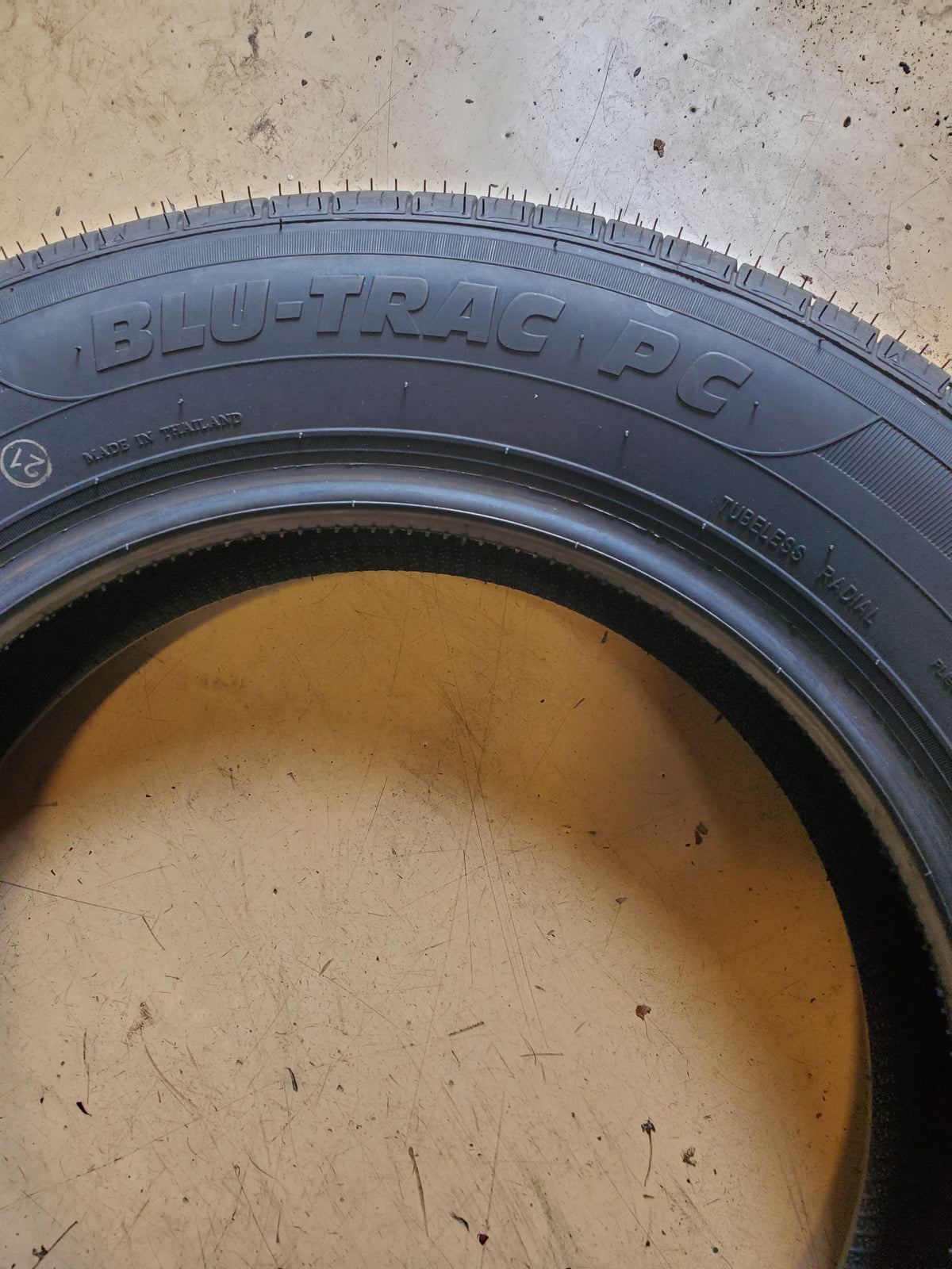 ARMSTRONG BLU-TRAC PC BSW P 175 65 15 84H ALL SEASON TIRE 1200046720