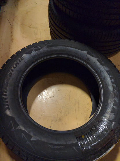 BRIDGESTONE BLIZZAK DM-V2 P 245 65 17 107S SL WINTER TIRE 16168