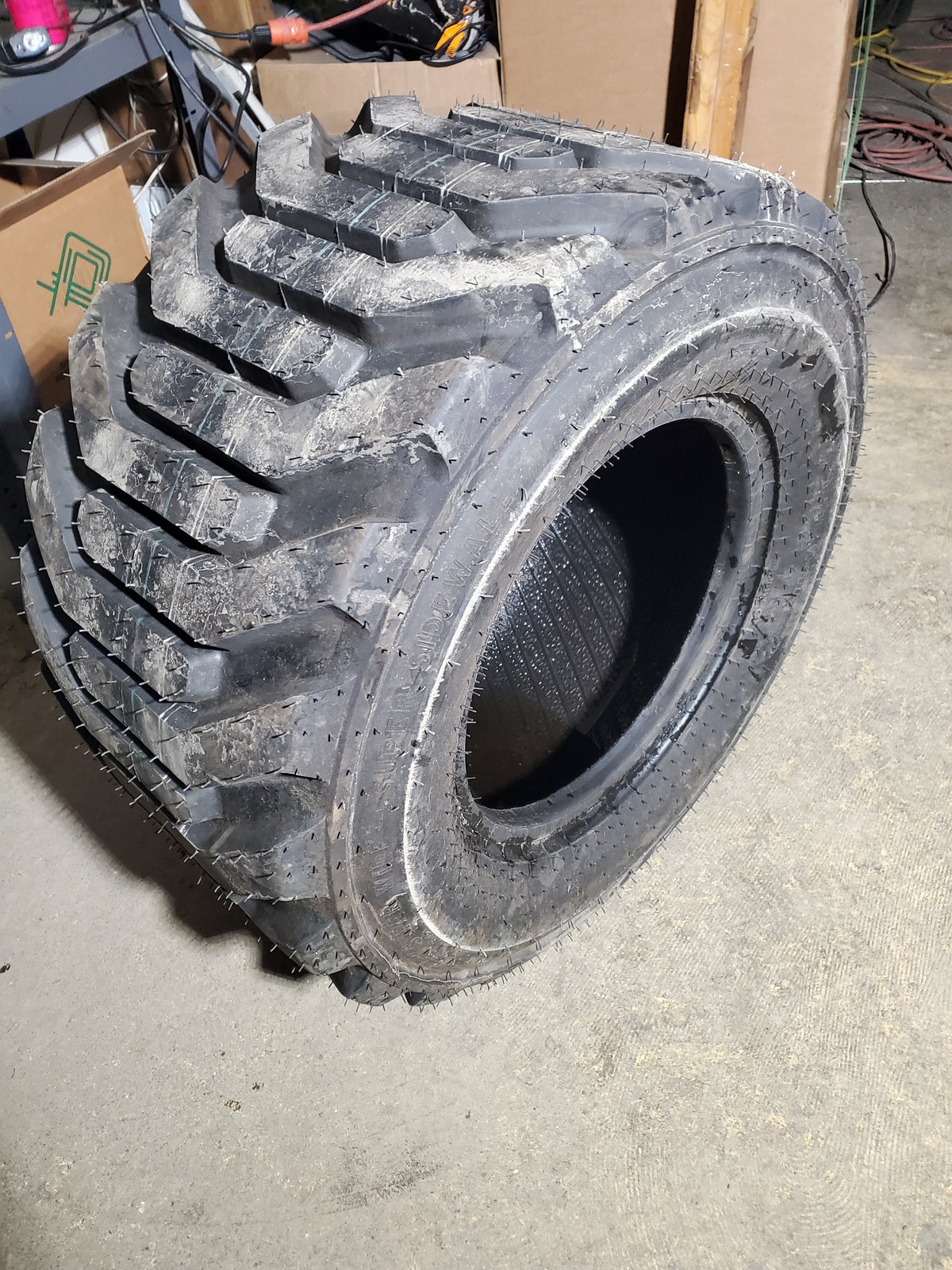 GALAXY HIPPO II R4 BSW  31 15.5 15 131A2 8PLY INDUSTRIAL TIRE 130174