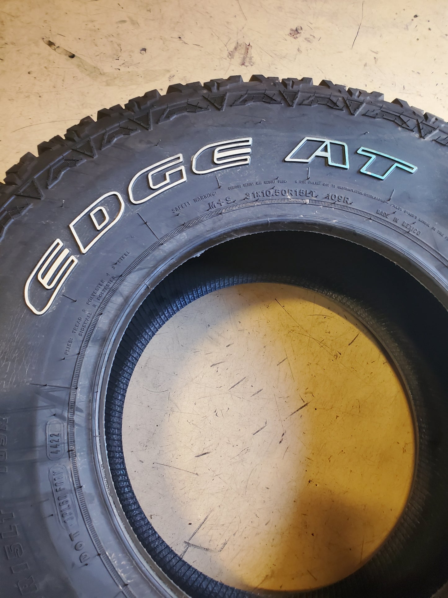 KELLY EDGE AT OWL LT 31 10.5 15 109R 6PLY ALL TERRAIN TIRE 357510286