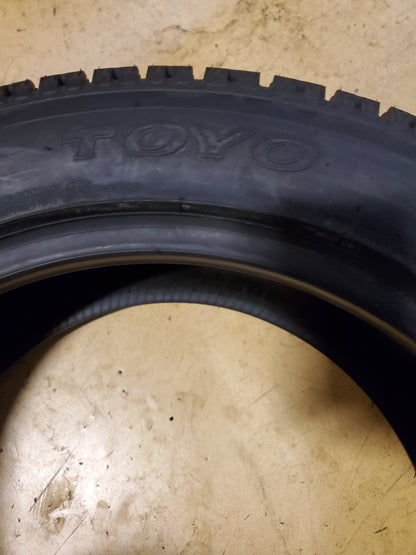 NOS TOYO OBSERVE GARIT KX BSW P 215 55 17 94H WINTER TIRE 149710