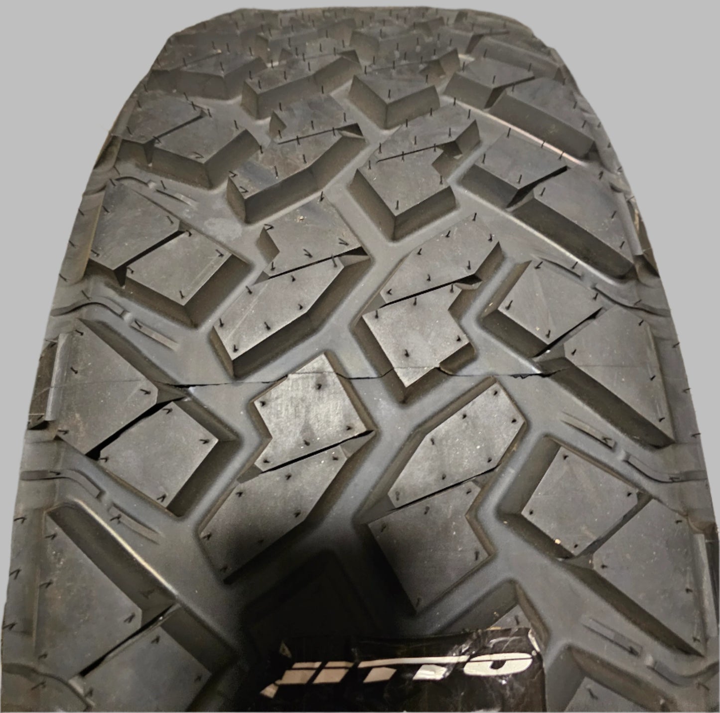2 NITTO TRAIL GRAPPLER MT BSW LT 285 60 20 125/122Q LRE 10PLY MUD TERRAIN TIRES 374210