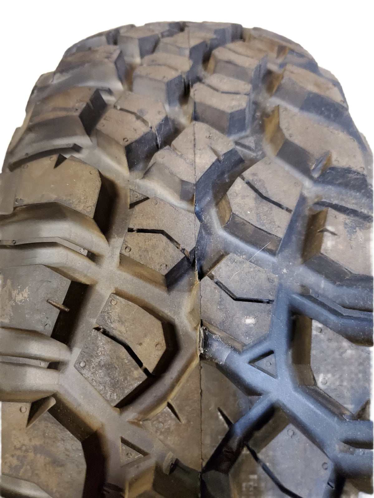 BFGOODRICH MUD-TERRAIN T/A KM3 BSW 28 10 14 8PLY ATV/UTV TIRE 33172