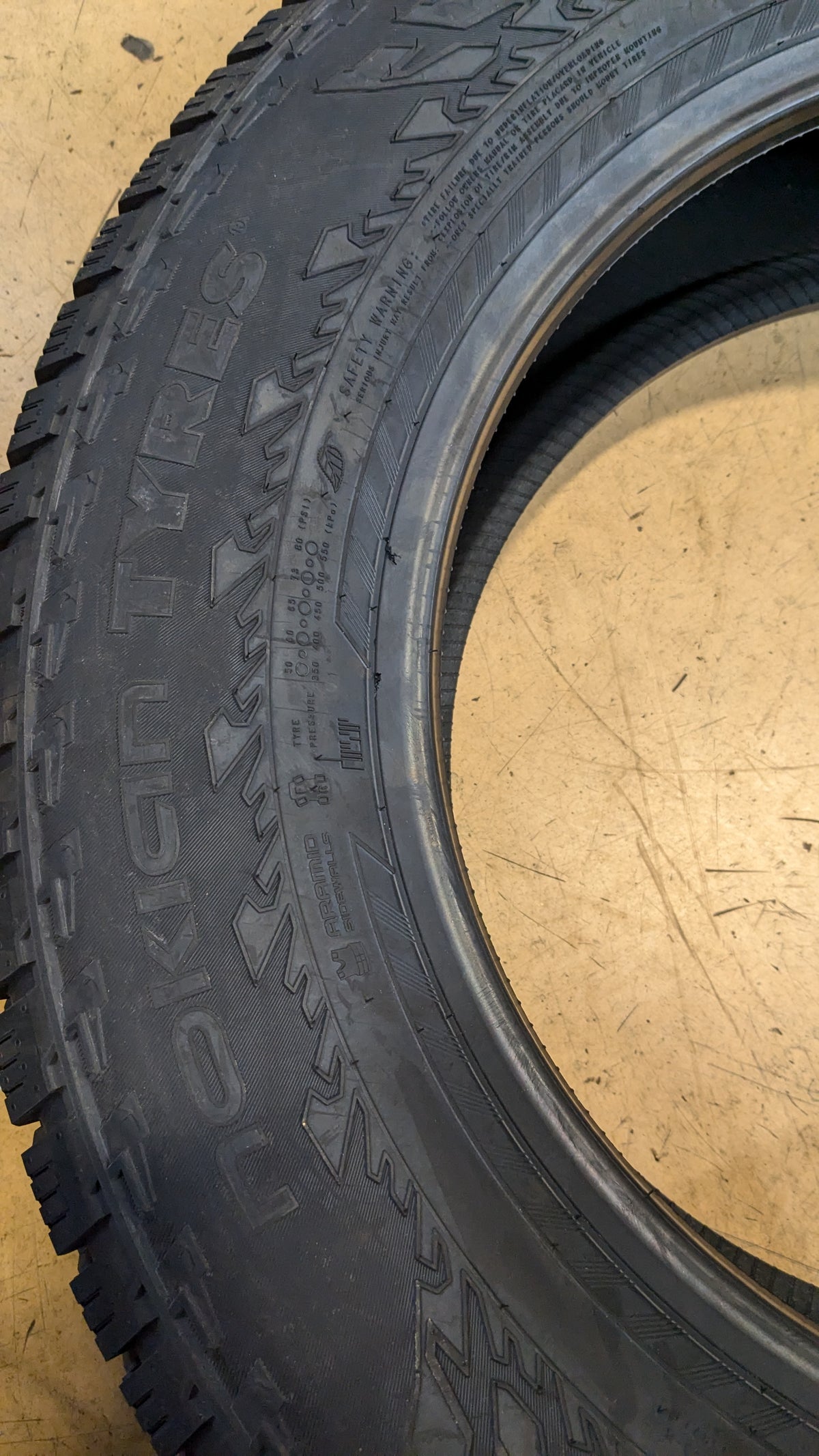 NOKIAN HAKKAPELLIITTA LT3 BSW LT 275 65 20 126/123Q 10PLY WINTER TIRE TS32406