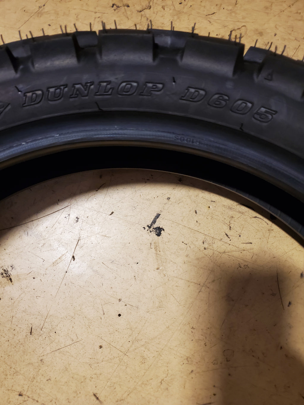 DUNLOP D605 BSW 4.6 17 62P REAR MOTORCYCLE TIRE 45154676