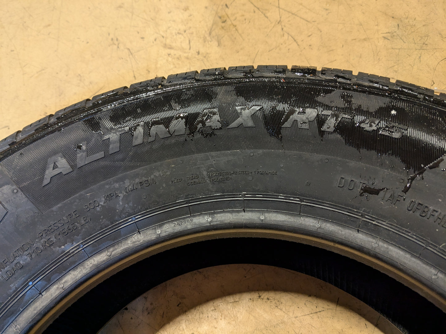 GENERAL ALTIMAX RT45 BSW P 205 70 15 96T ALL SEASON TIRE 15576240000