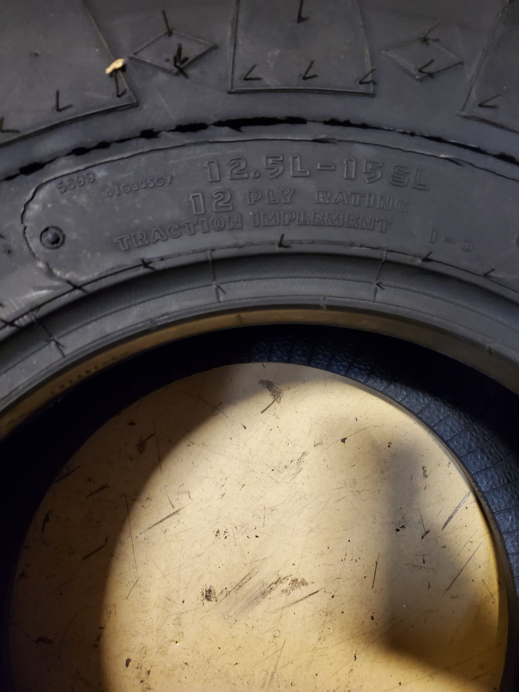 GOODYEAR SURE GRIP BSW 12.5L 15SL 12PLY TRACTOR TIRE 4TG305