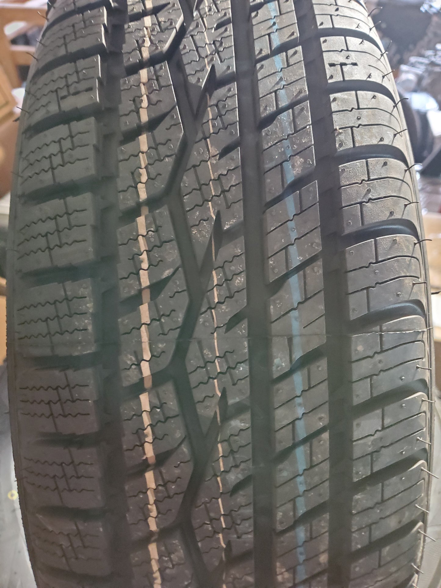 TOYO CELSIUS BSW P 185 60 16 86H ALL SEASON TIRE 221290