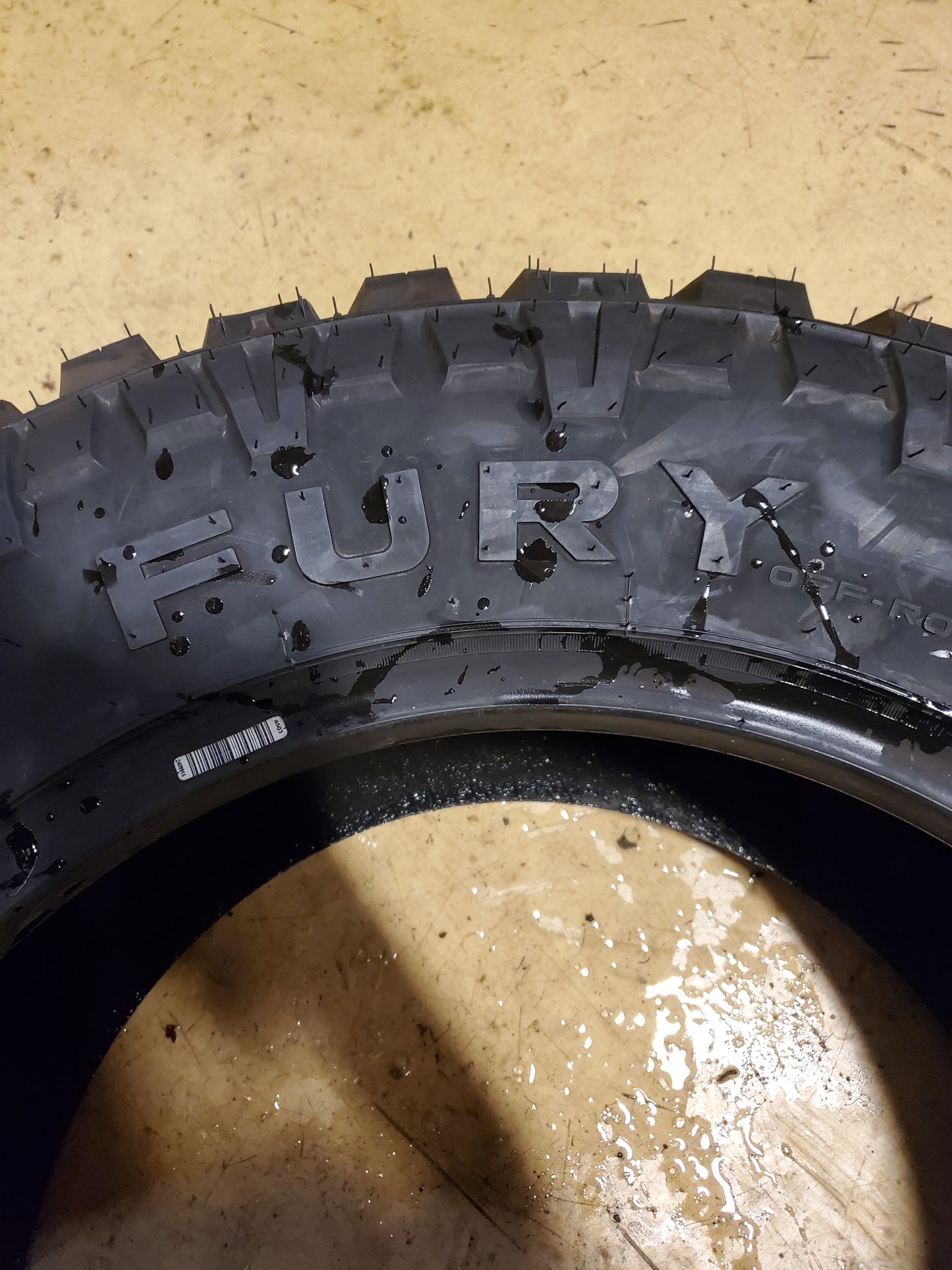 FURY COUNTRY HUNTER M/T BSW LT 35 12.5 20 121Q 10PLY FCHII35125020A