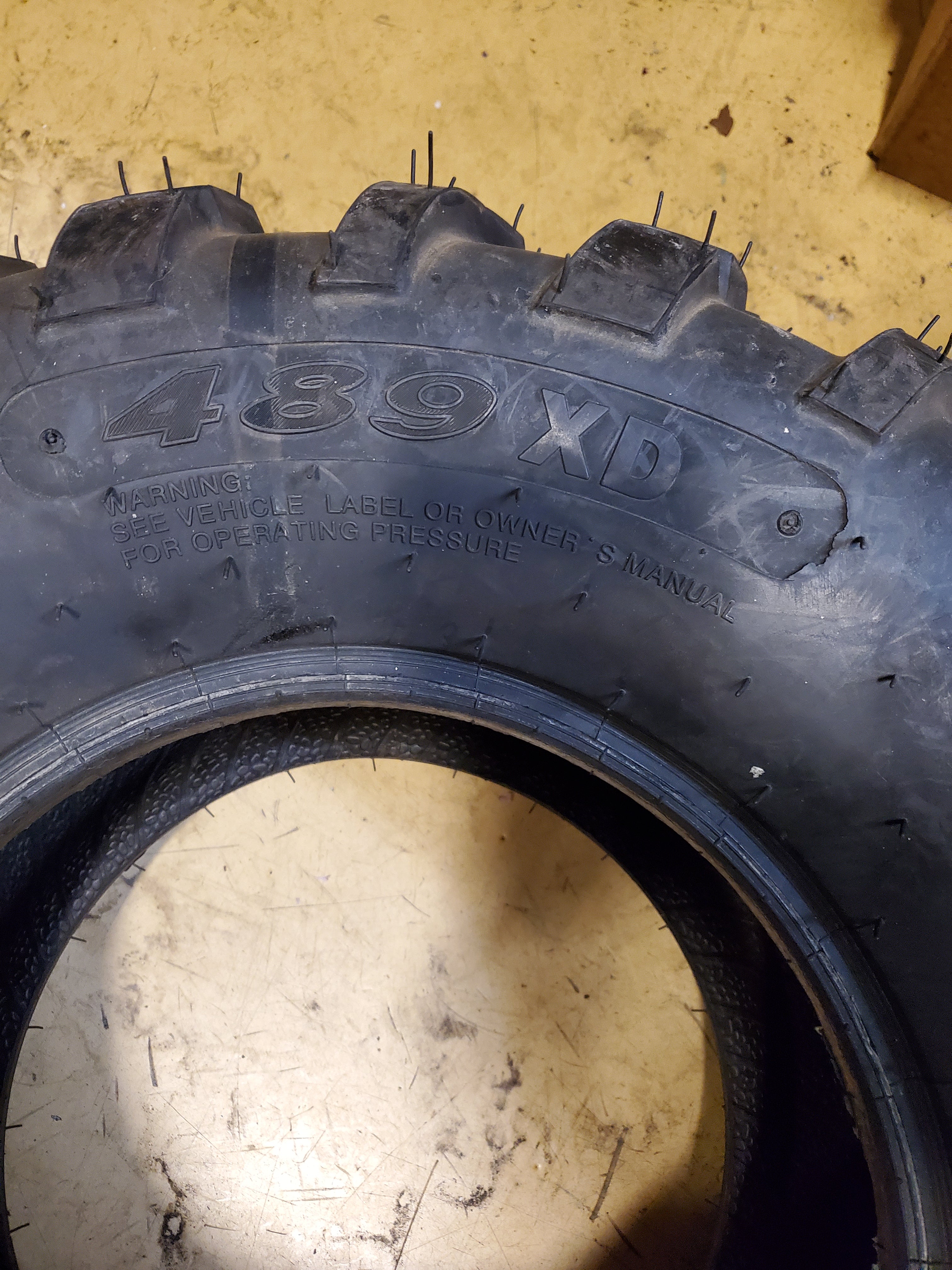 CARLISLE 489 XD BSW  27 11 12 8PLY ATV/UTV TIRE 6P1716