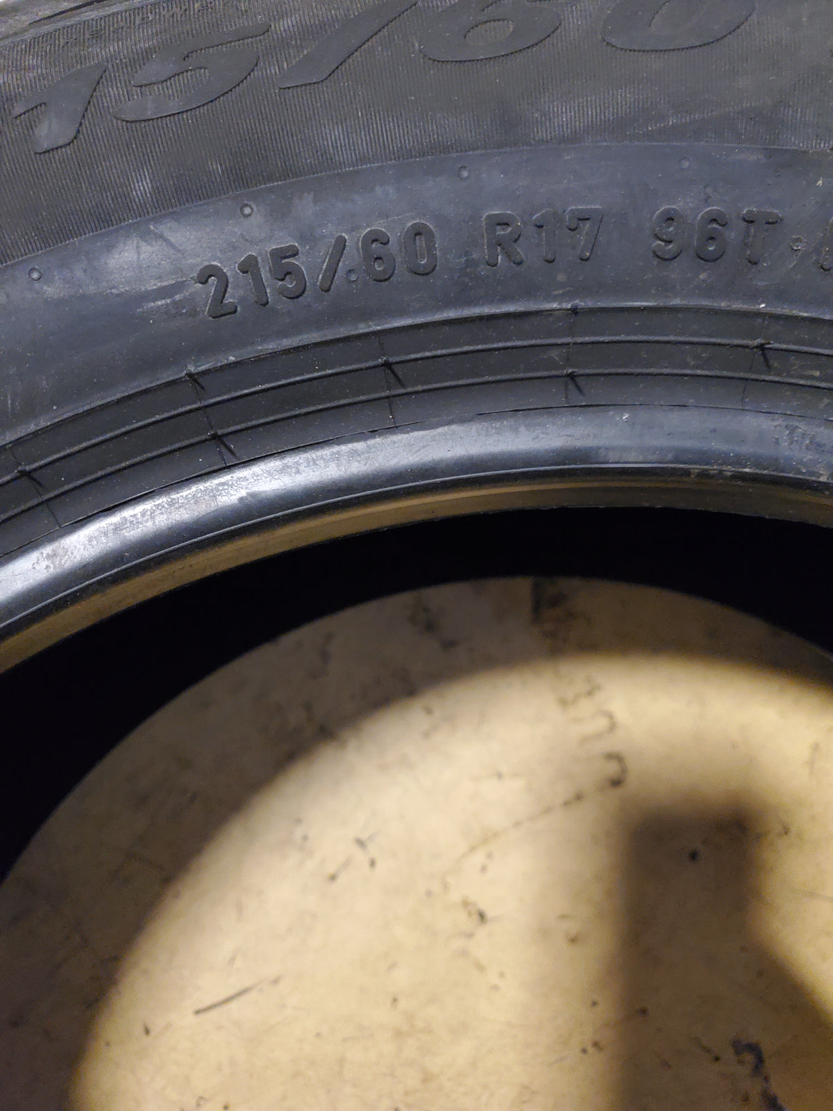 PIRELLI P4 PERSIST AS PLUS BSW P 215 60 17 96T ALL SEASON TIRE 4077500