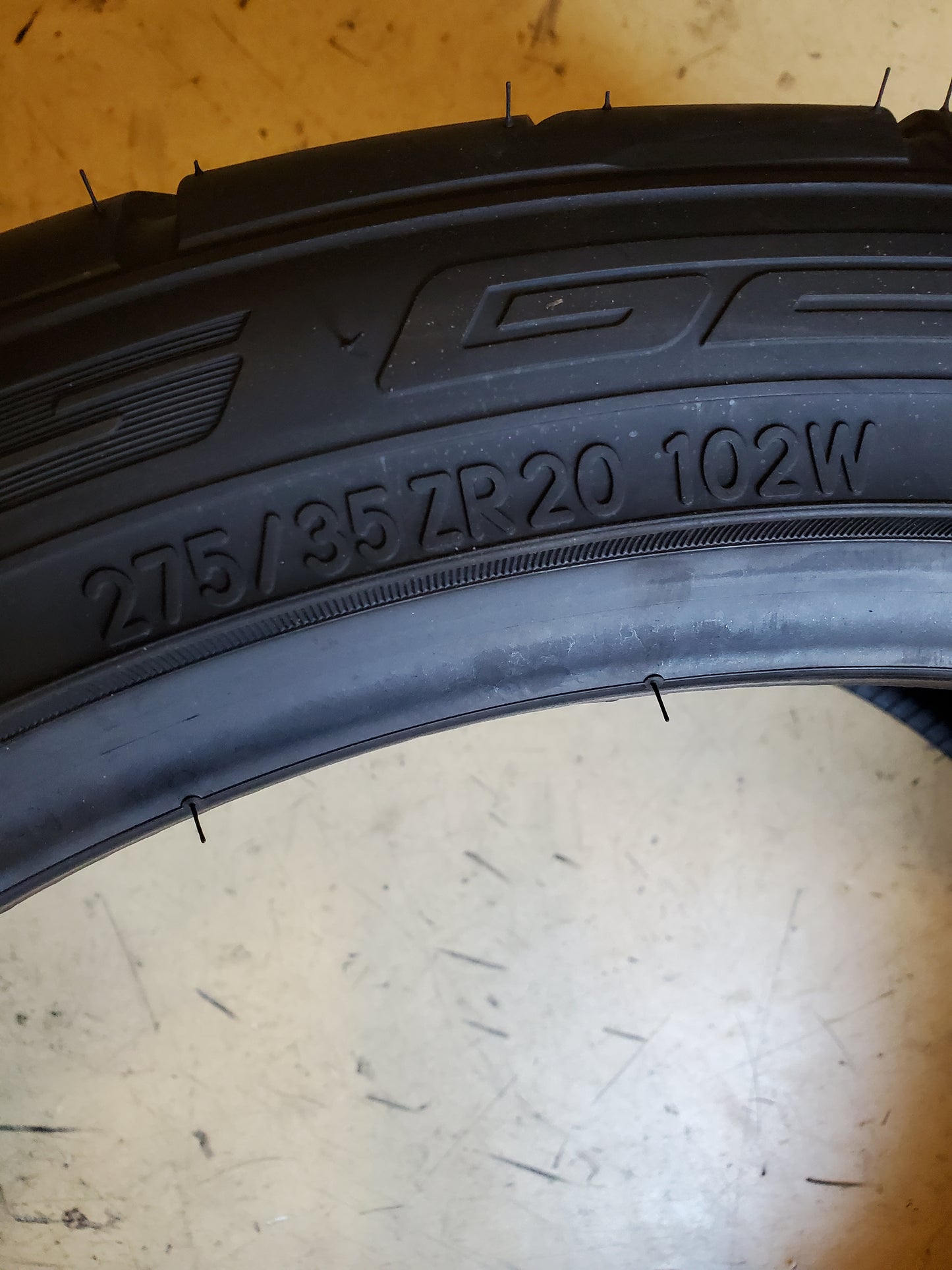 NITTO NT555 G2 BSW P 275 35 20 102W XL UHP TIRE 211020