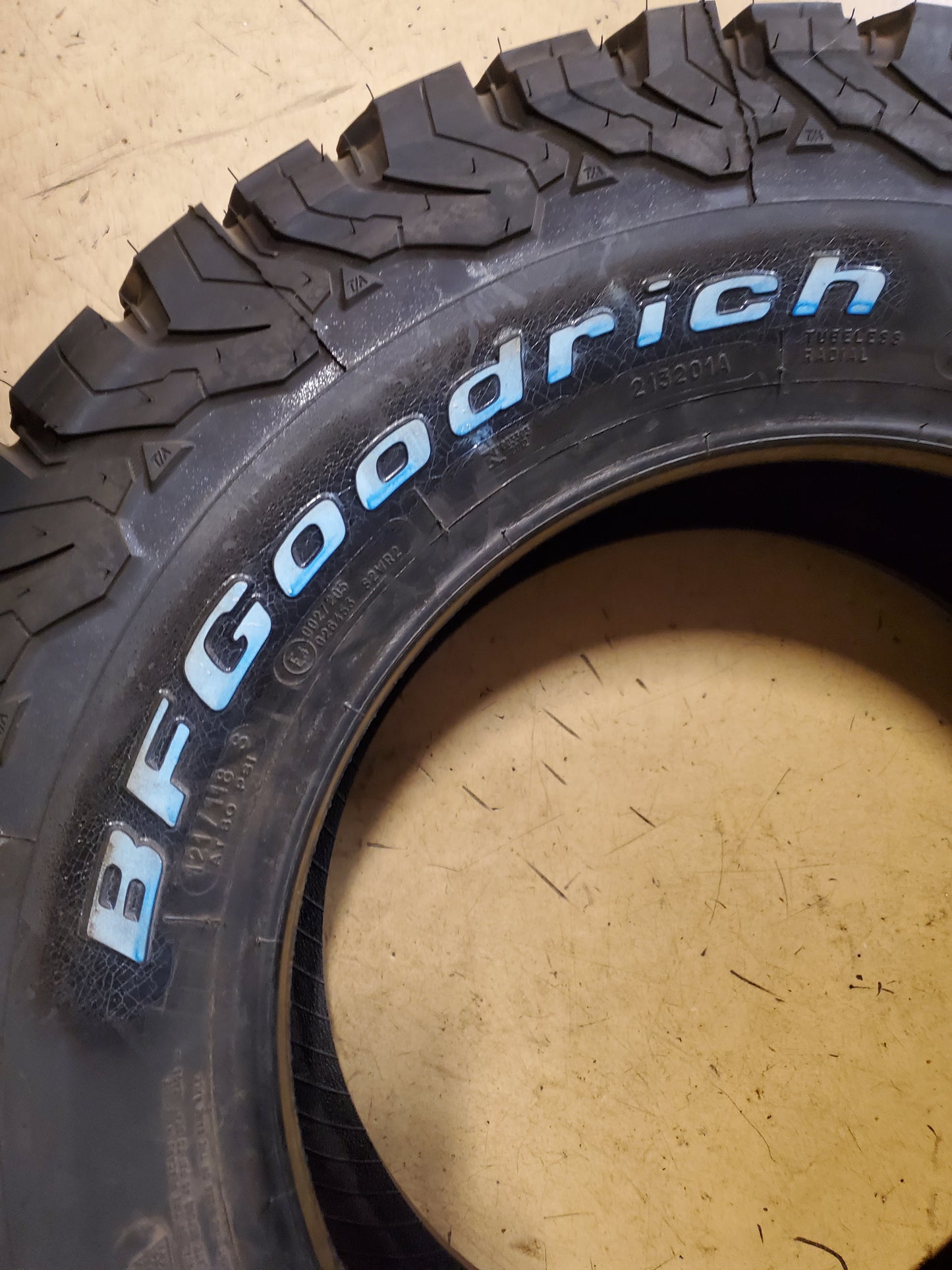 BFGOODRICH ALL-TERRAIN T/A K02 RWL LT 275 65 17 121/118S 10PLY TIRE 42347