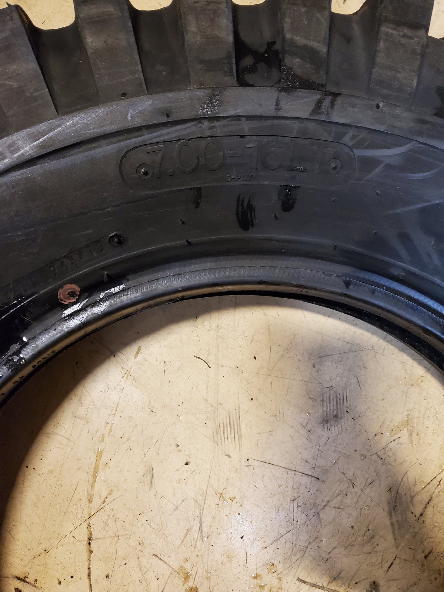 SPECIALTY TIRES OF AMERICA MILITARY NDT BSW LT 7 16 6PLY INDUSTRIAL TIRE LN174