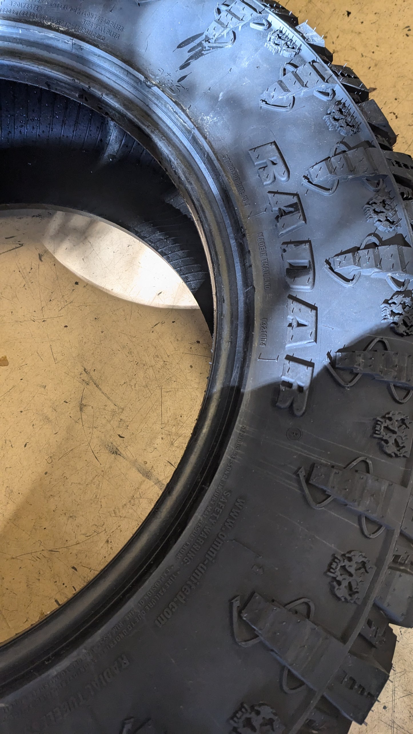 RADAR RENEGADE R/T BSW LT 35 12.5 20 125Q 12PLY RUGGED TERRAIN TIRE RASYTH0107