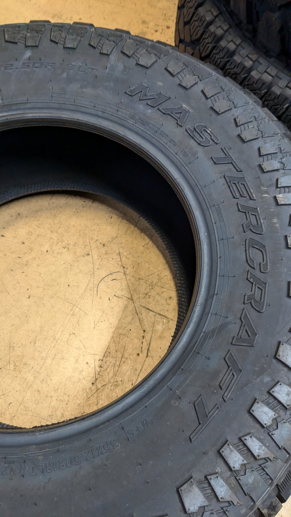 MASTERCRAFT COURSER TRAIL HD BSW LT 35 12.5 18 128R 12PLY TIRE 175081010