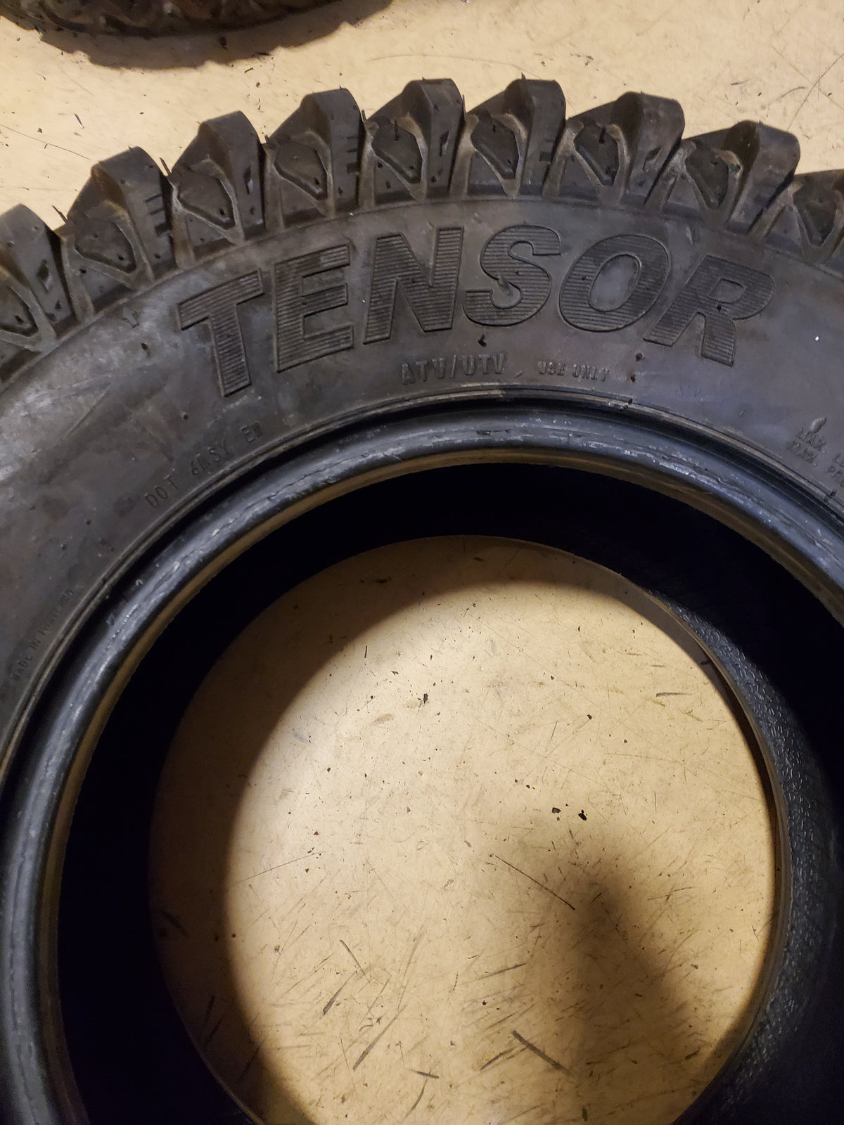 TENSOR REGULATOR BSW 28 10 14 8PLY ATV/UTV TIRE TR281014AT