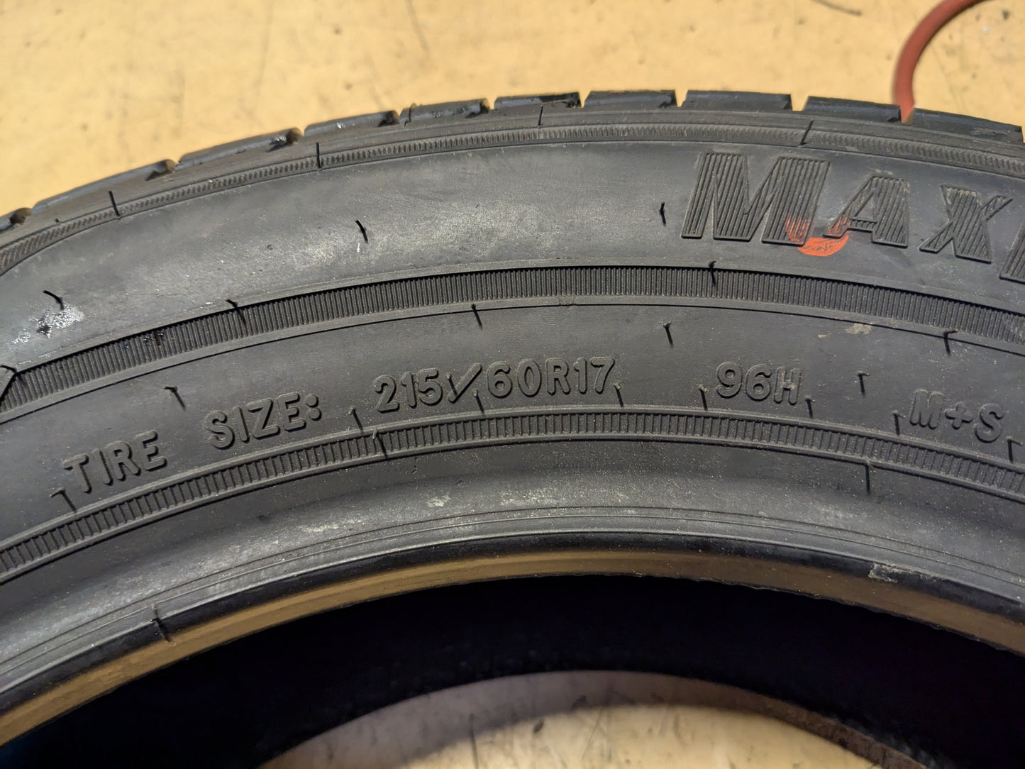 GOODYEAR ASSURANCE MAXLIFE BSW P 215 60 17 96H ALL SEASON TIRE 110322545