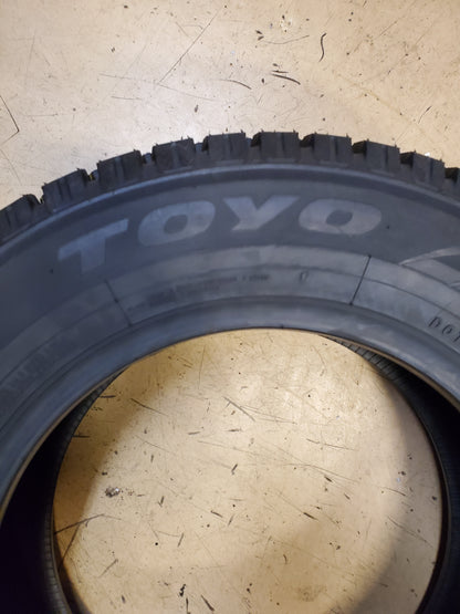 NOS TOYO OBSERVE GSI-5 BSW P 185 70 14 88T WINTER TIRE 130240