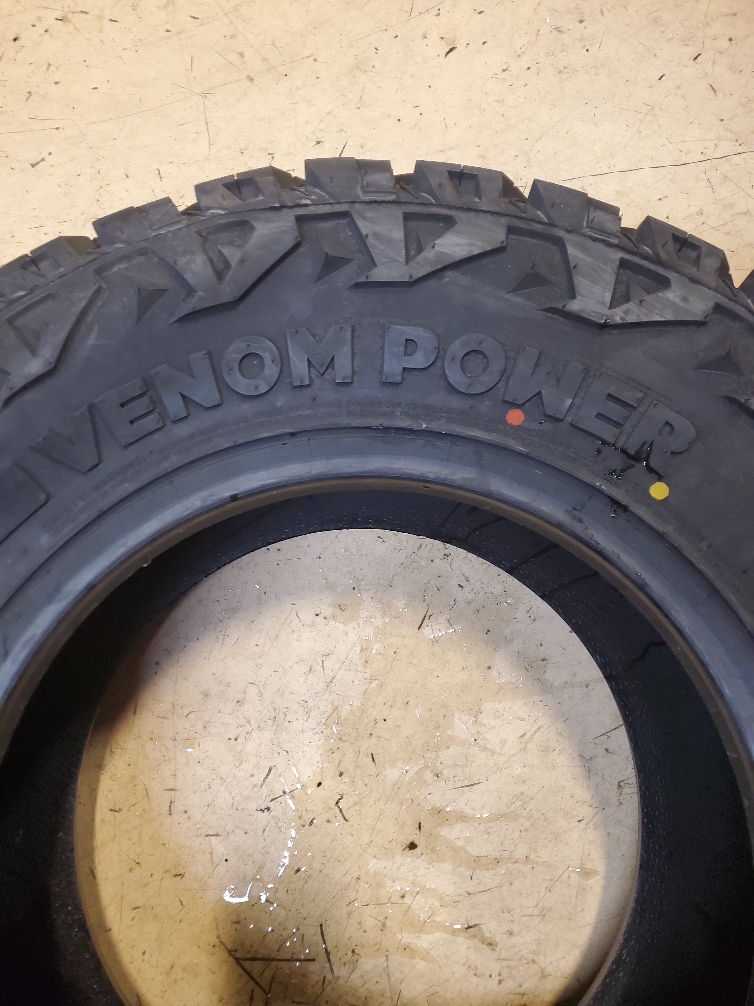(TODO ) 4 VENOM POWER TERRA HUNTER X/T LT BSW 33 12.5 17 120R 10PLY TIRE TVPXT01