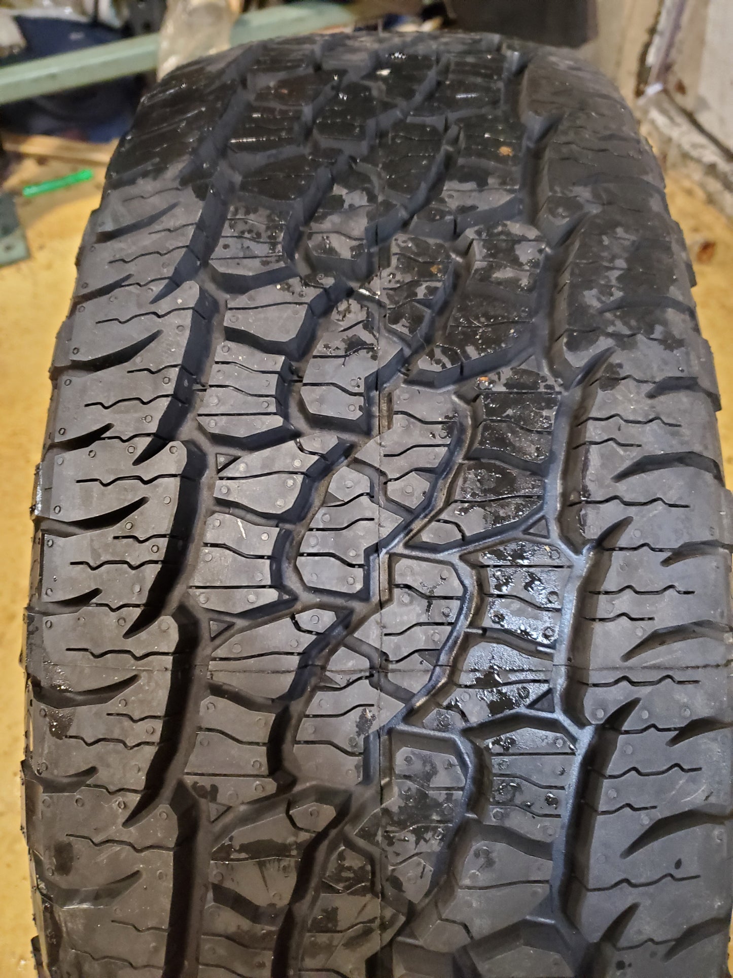 BFGOODRICH TRAIL-TERRAIN T/A BSW P 235 55 18 104H XL ALL SEASON TIRE 07789