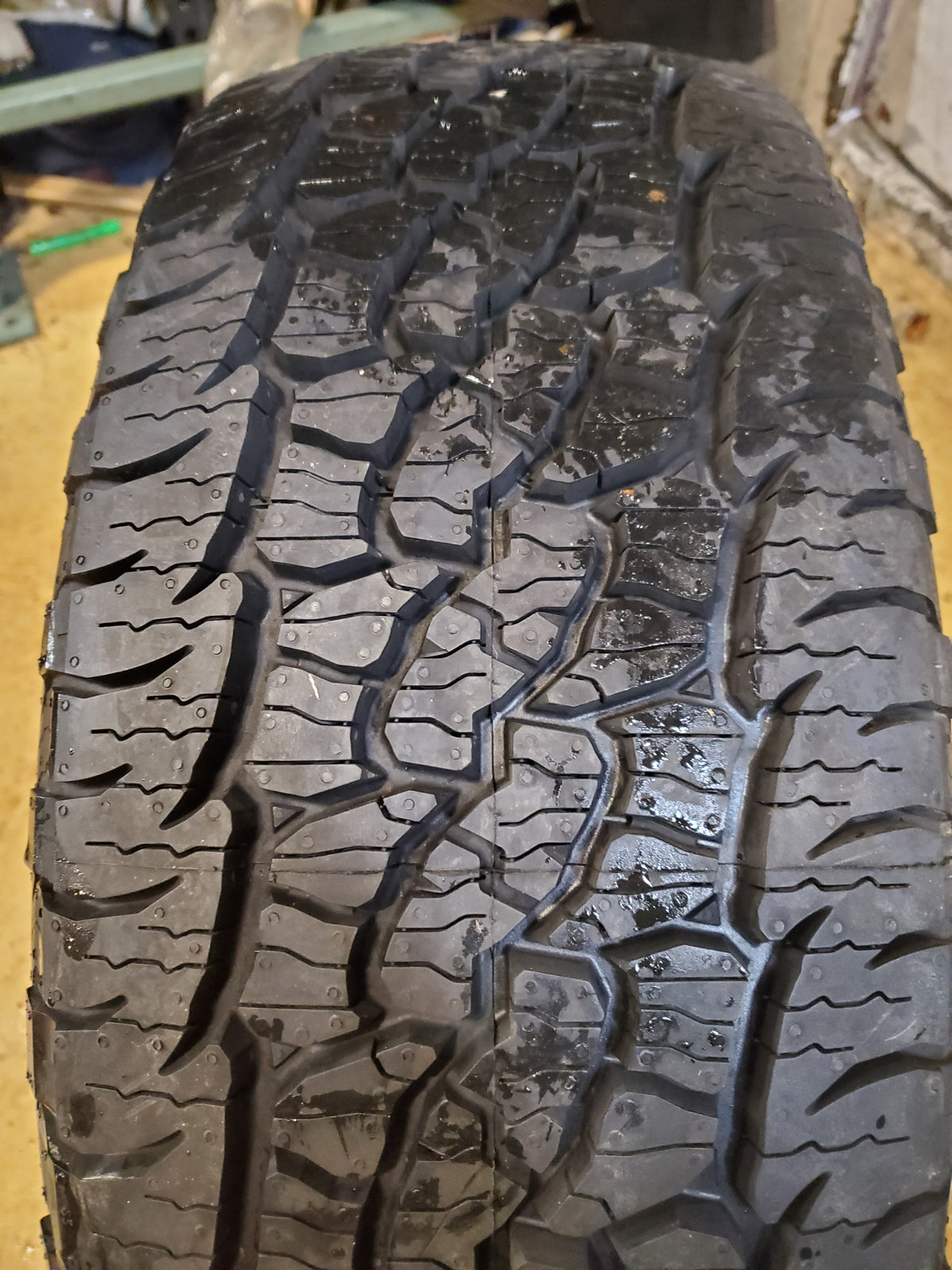 BFGOODRICH TRAIL-TERRAIN T/A BSW P 235 55 18 104H XL ALL SEASON TIRE 07789