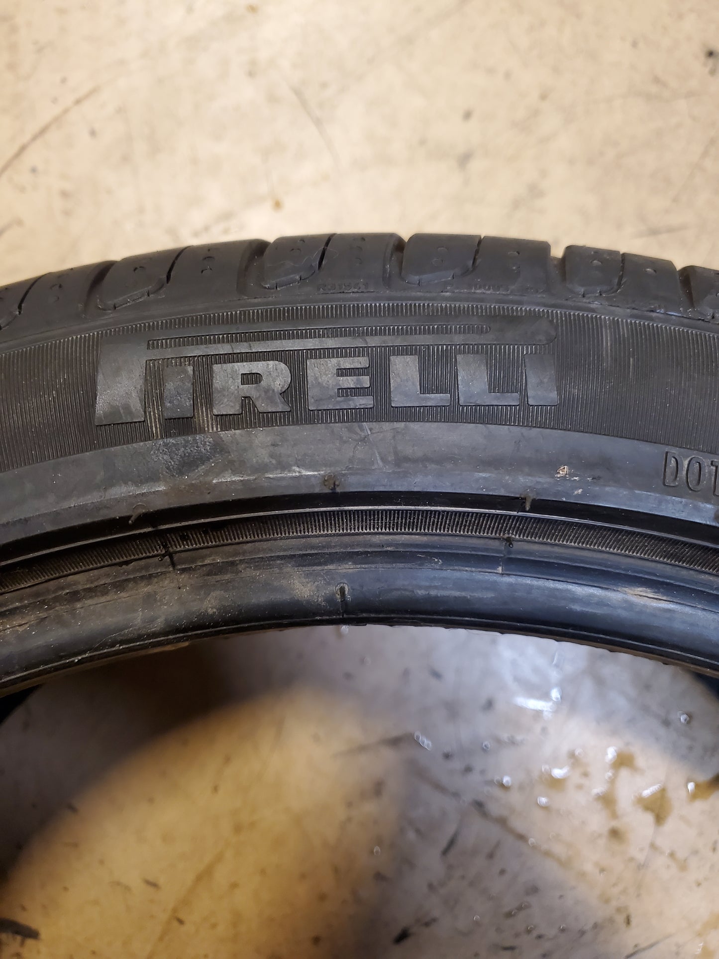 USED 8.5/32” PIRELLI CINTURATO P7 MOE BSW P 275 35 19 100Y SUMMER TIRE 2478800