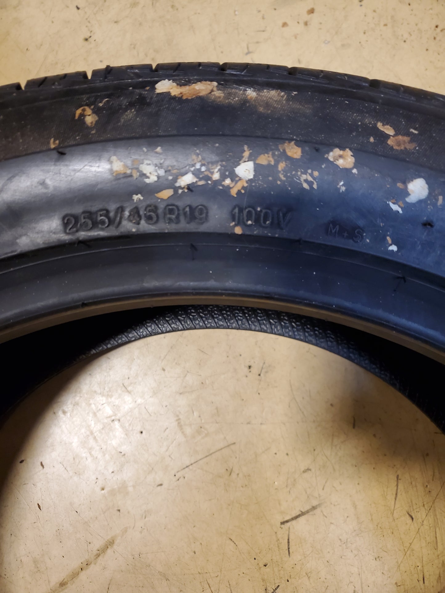 UNIROYAL TIGER PAW TOURING A/S BSW P 255 45 18 100V ALL SEASON TIRE 36294