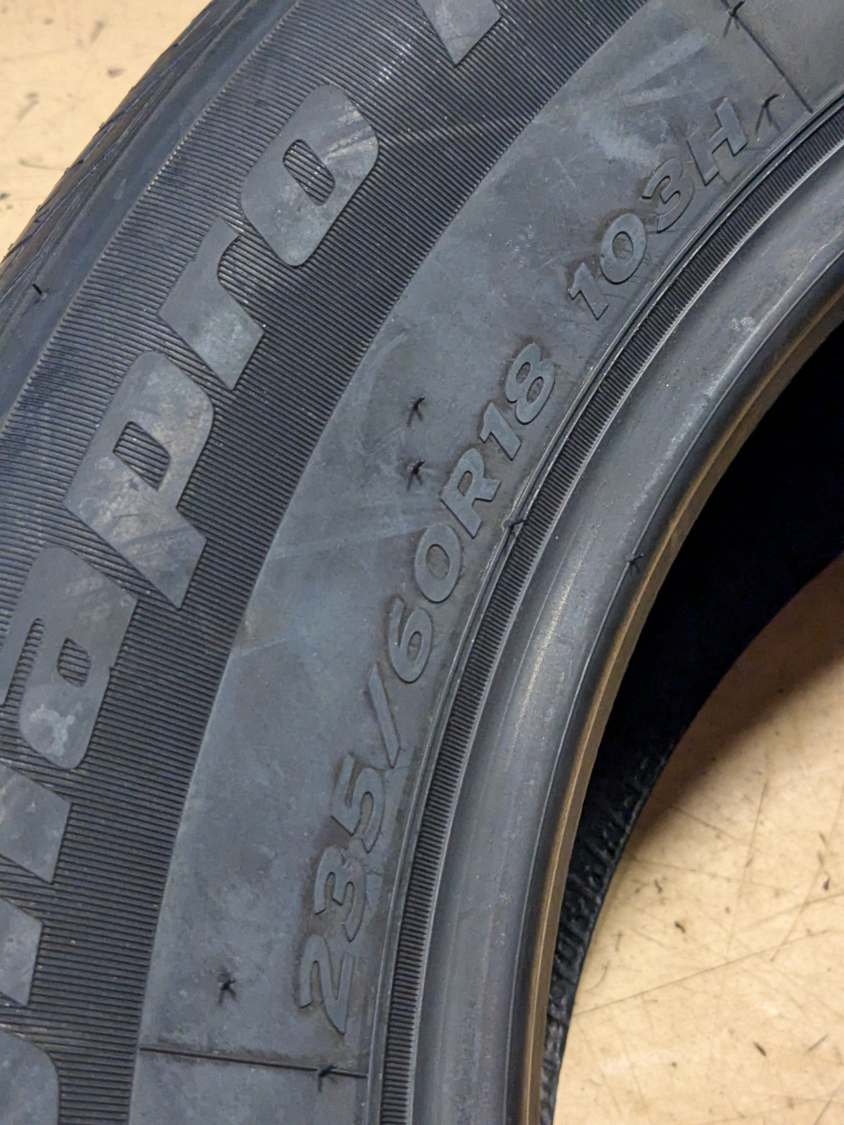 2 HANKOOK DYNAPRO HP2 P 235 60 18 107V SL ALL SEASON TIRES 1025244