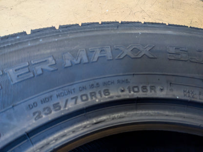 DUNLOP WINTER MAXX SJ8 BSW P 235 70 16 106R WINTER TIRE 290124103