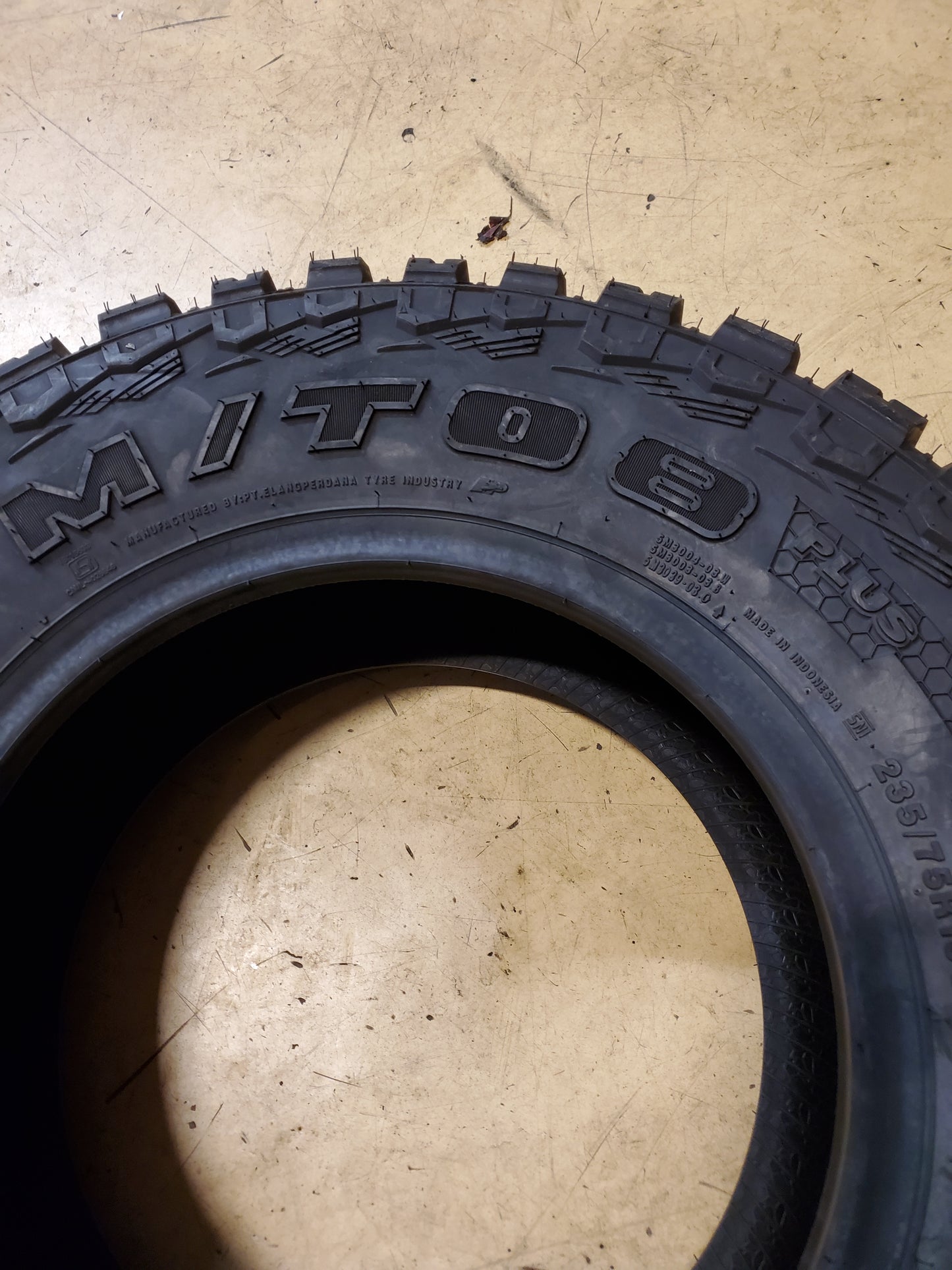 FORCEUM M/T08 PLUS BSW LT 235 75 15 104/101Q 6PLY MUD TIRE 1200046769