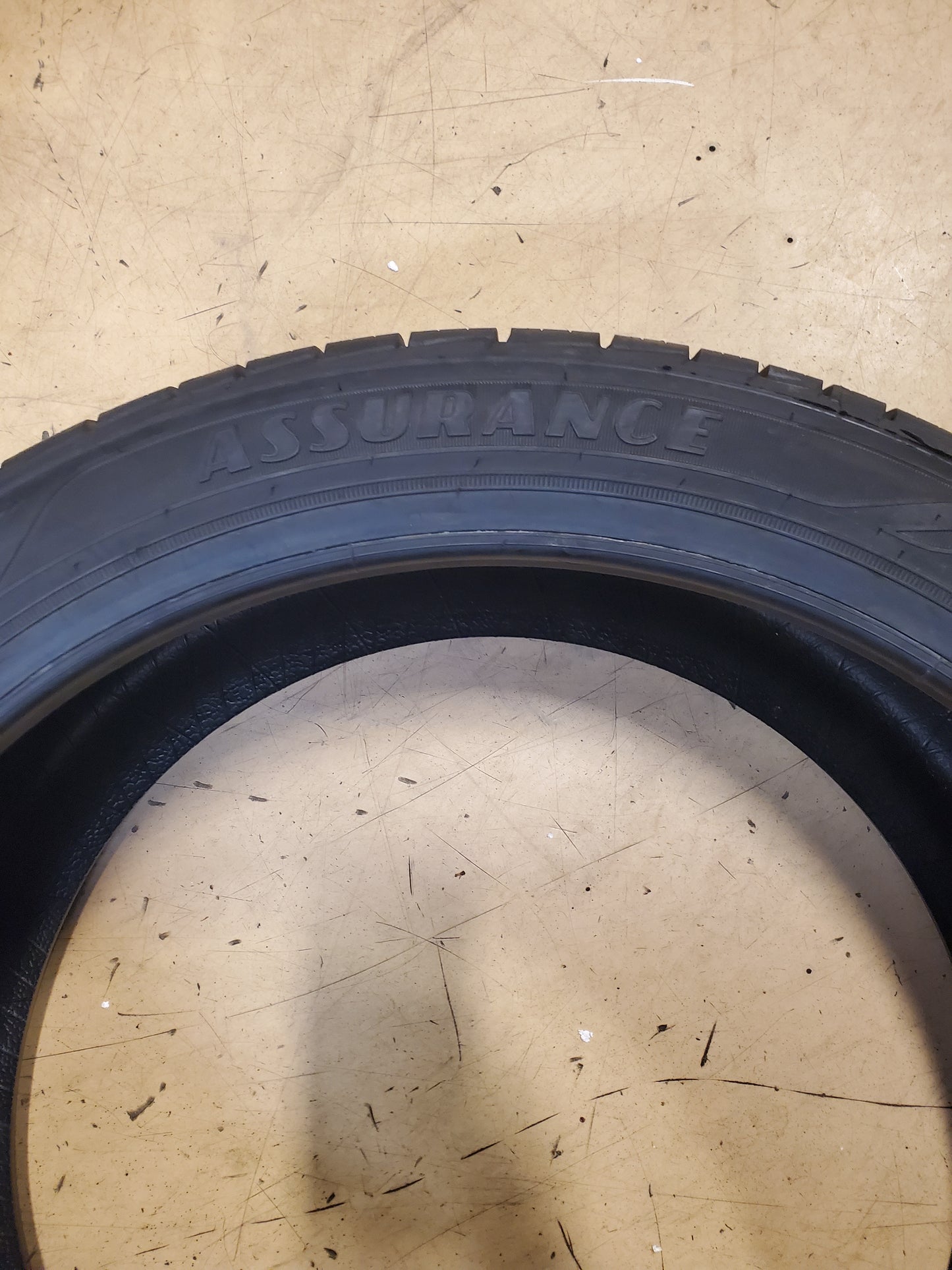 GOODYEAR ASSURANCE MAXLIFE BSW P 235 40 19 96V XL ALL SEASON TIRE 110918545