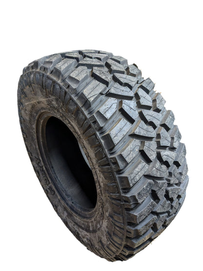FURY COUNTRY HUNTER M/T II BSW LT 35 12.50 17LT 121Q F MUD TERRAIN TIRE FCHIIF35125017A