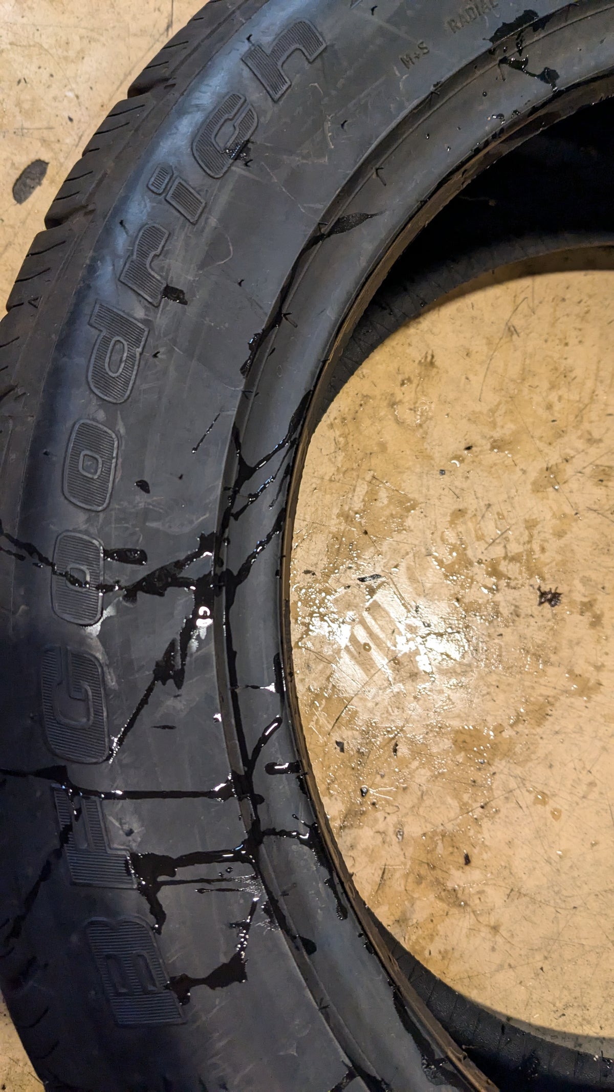 BFGOODRICH ADVANTAGE CONTROL BSW P 225 55 18 98V ALL SEASON TIRE 60675