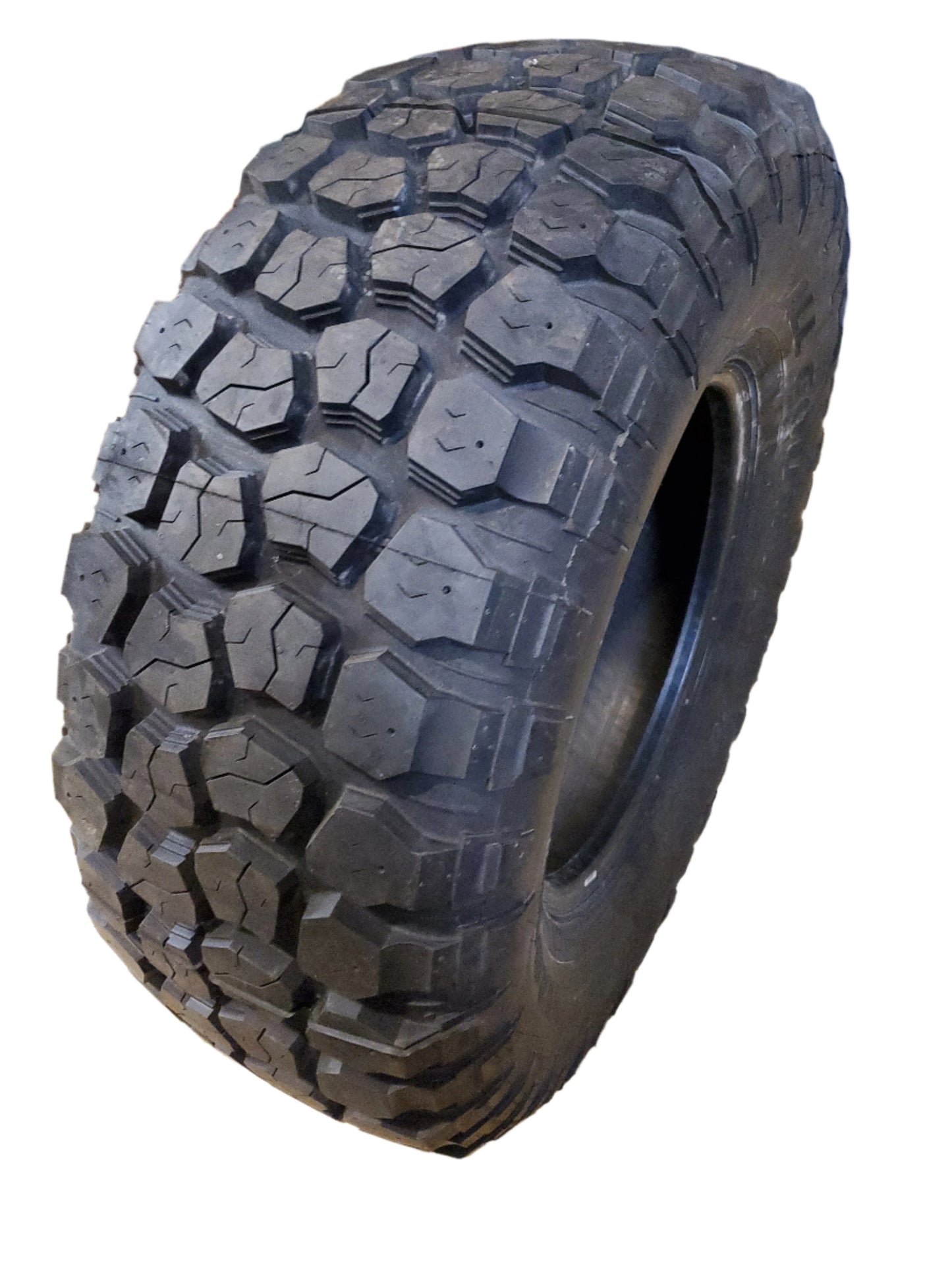 IRONMAN ALL COUNTRY M/T BSW LT 315 70 17 128/125Q 12PLY MUD TIRE 98369