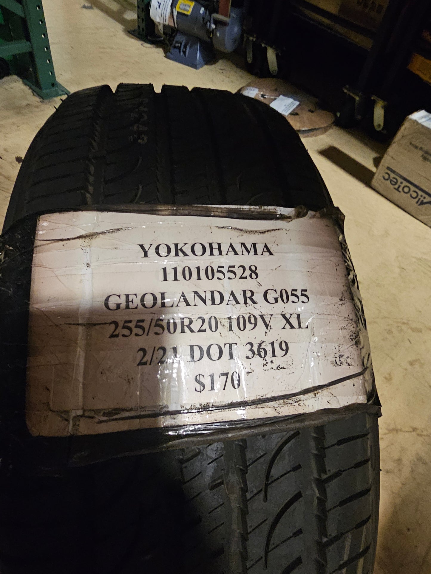 2 NEW OLD STOCK  YOKOHAMA GEOLANDAR G055  255 50 20 109V XL ALL SEASON TIRES 110105528