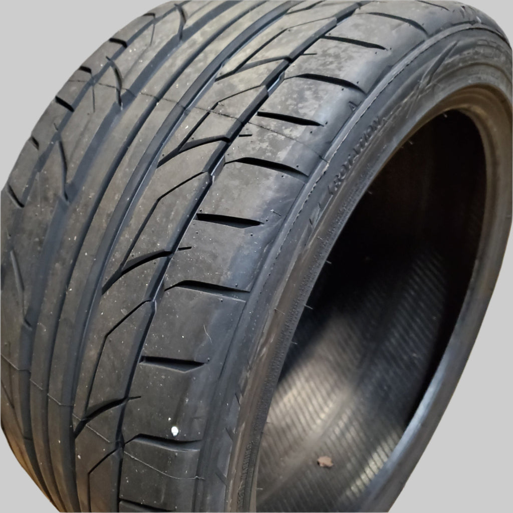 NITTO NT555 G2 P 285 35 19 103W XL ULTRA HIGH PERFORMANCE TIRE 211190