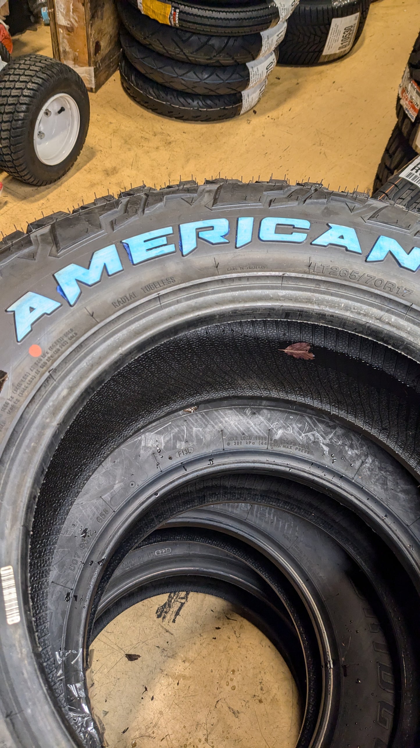 AMERICAN ROADSTAR R/T RWL LT 265 70 17 123/120Q 10PLY RUGGED TERRAIN ARSRT10