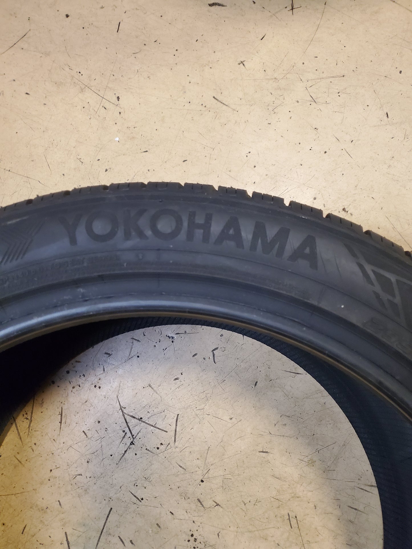 2 YOKOHAMA GEOLANDAR X-CV G057 P 295 40 20 110W XL ALL SEASON TIRE 110157026