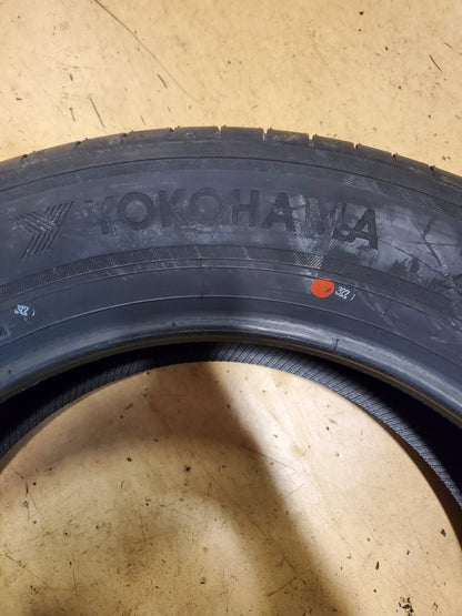 4 YOKOHAMA ADVAN V61 BSW P 235 60 19 103V PERFORMANCE TIRE NA1681956
