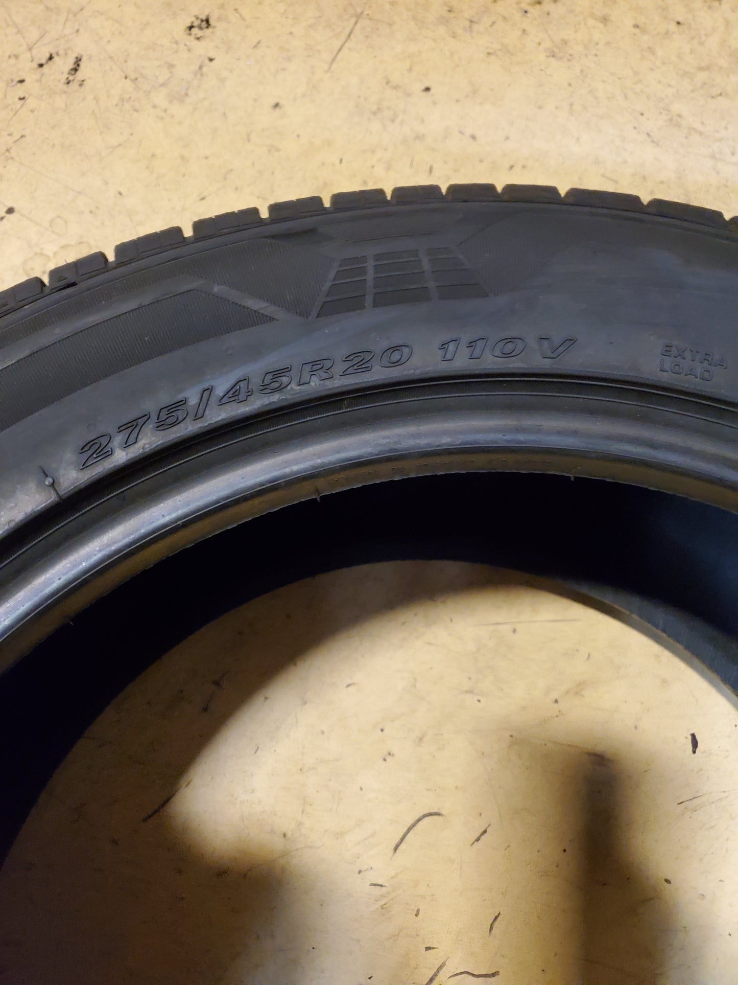 NEXEN ROADIAN GTX BSW P 275 45 20 110V XL ALL SEASON TIRE 17408NXK