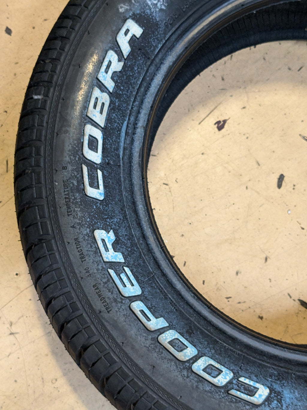 COOPER COBRA RADIAL GT RWL P 215 65 15 95T ALL SEASON TIRE 160009024