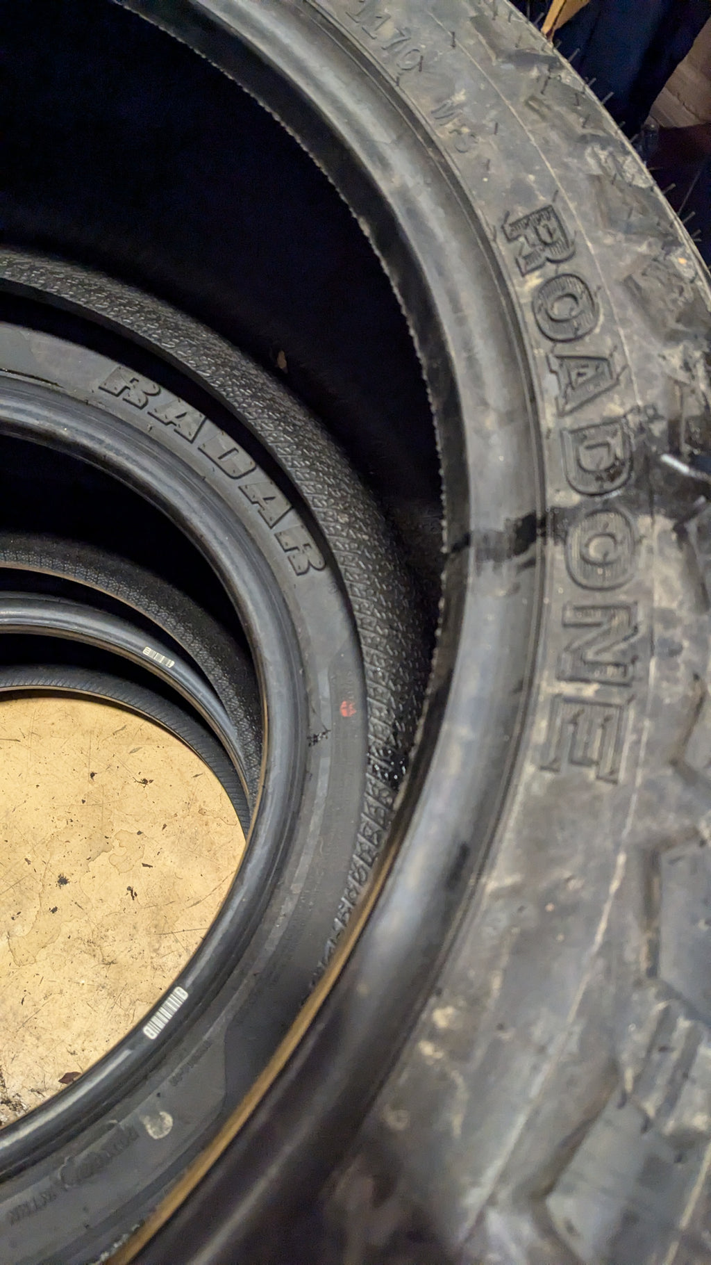 ROADONE AETHON M/T BSW LT 37 13.5 26 117Q 10PLY MUD TERRAIN TIRE AR1039