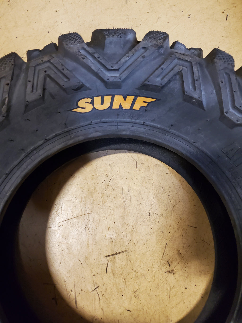 NOS SUNF BSW AT 24 8 12 6PLY ATV/UTV TIRE A001240812