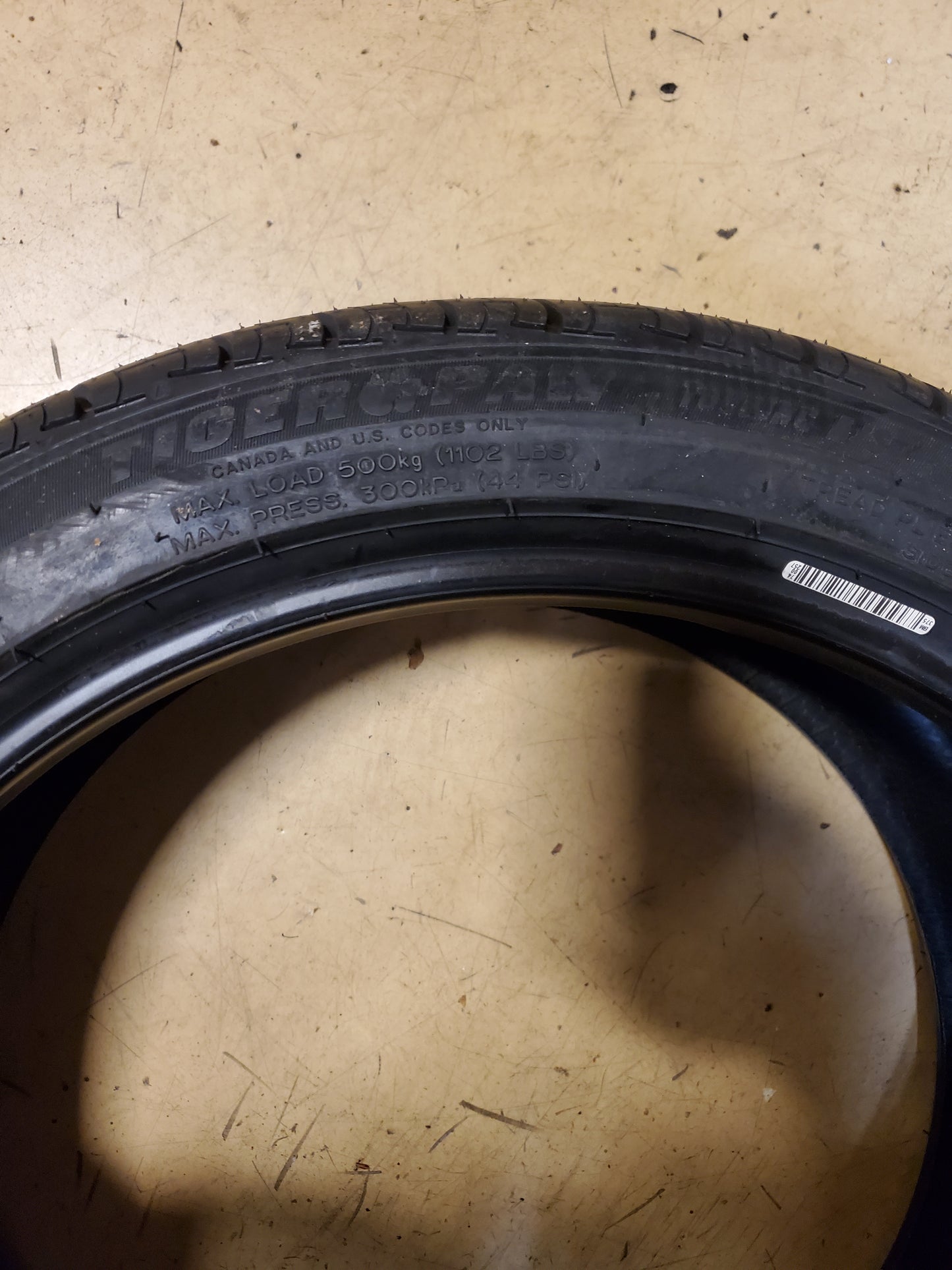 UNIROYAL TIGER PAW TOURING A/S BSW P 205 45 17 84V ALL SEASON TIRE 81433