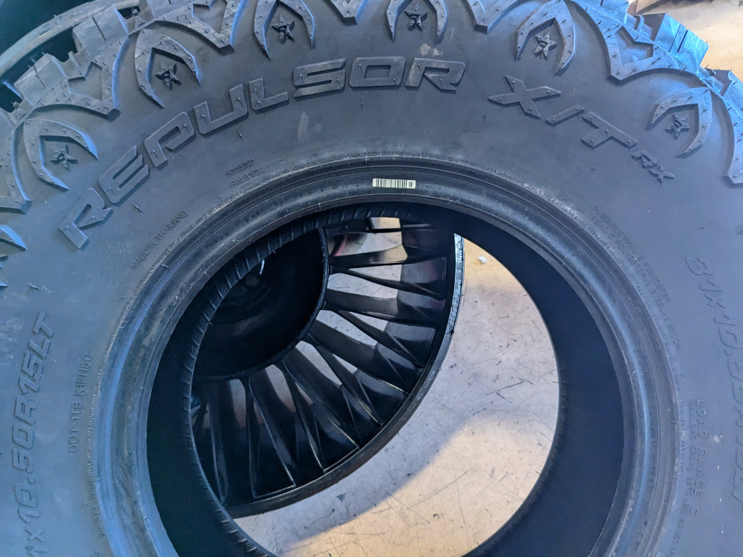 ROLLING BIG POWER REPULSOR X/T RX BSW LT 31 10.50 15 109Q C TIRE RBPSTXT15105010