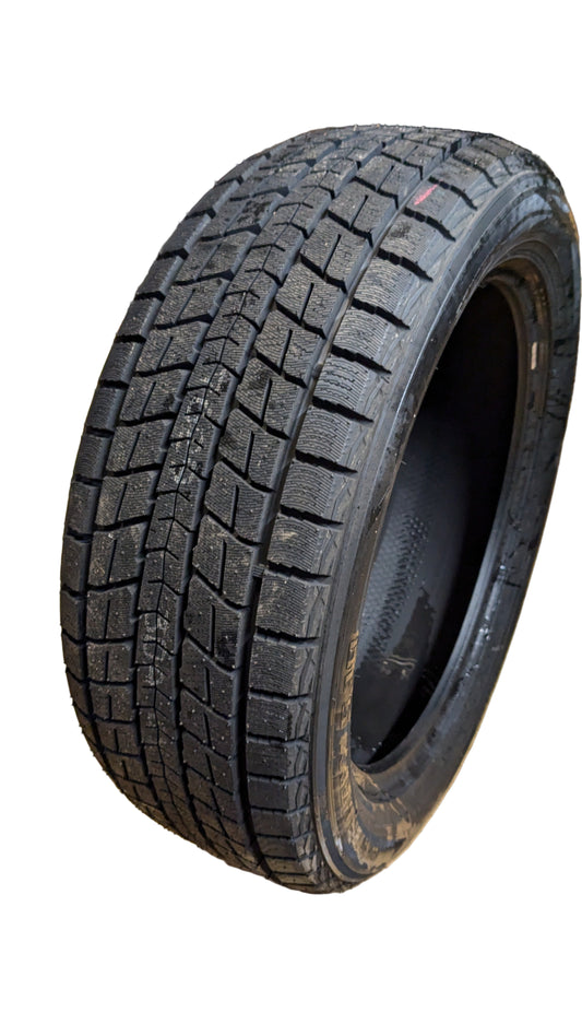 DUNLOP WINTER MAXX SJ8 BSW P 245 50 20 102R WINTER TIRE 290124128