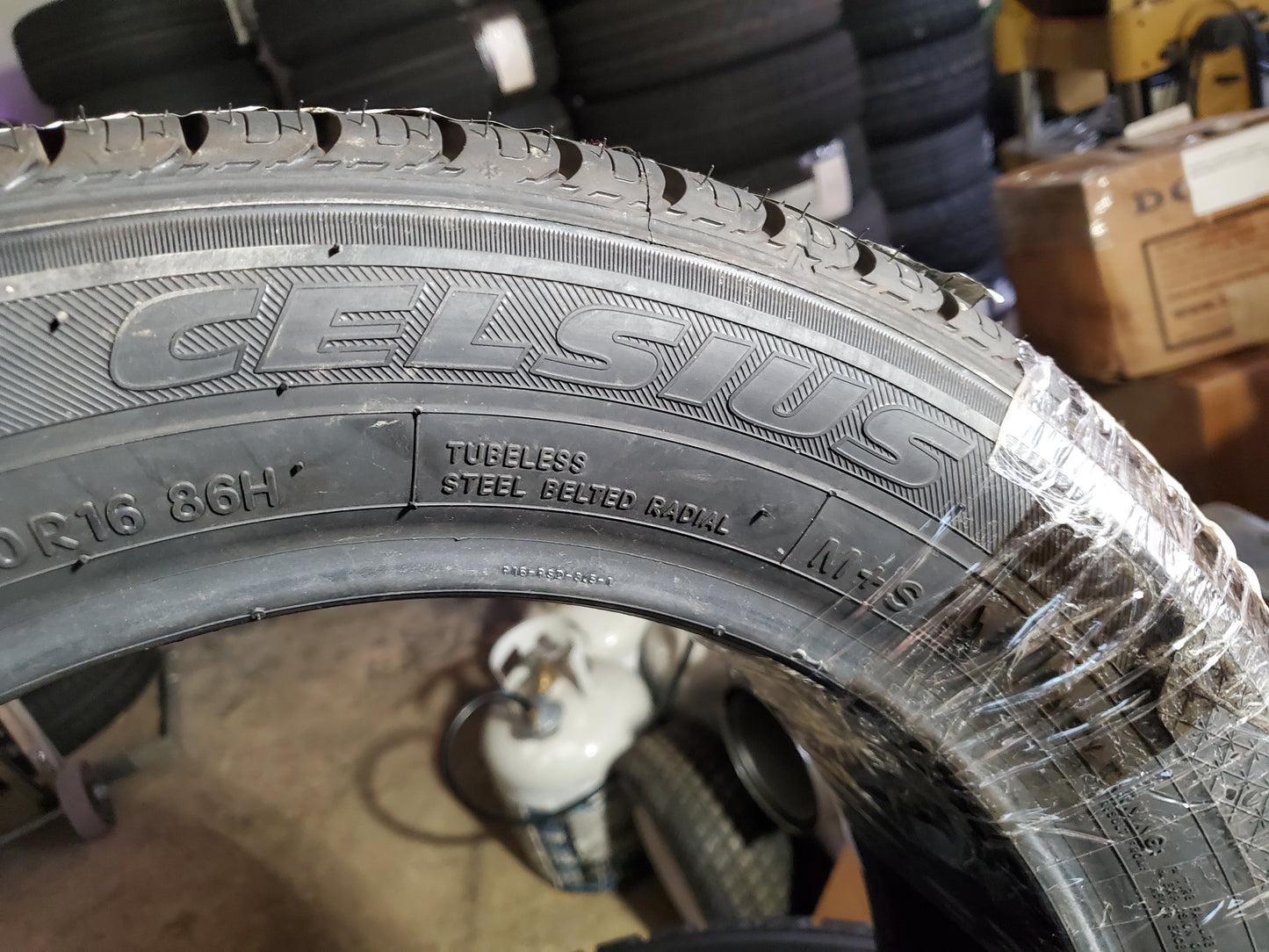 TOYO CELSIUS BSW P 185 60 16 86H ALL SEASON TIRE 221290